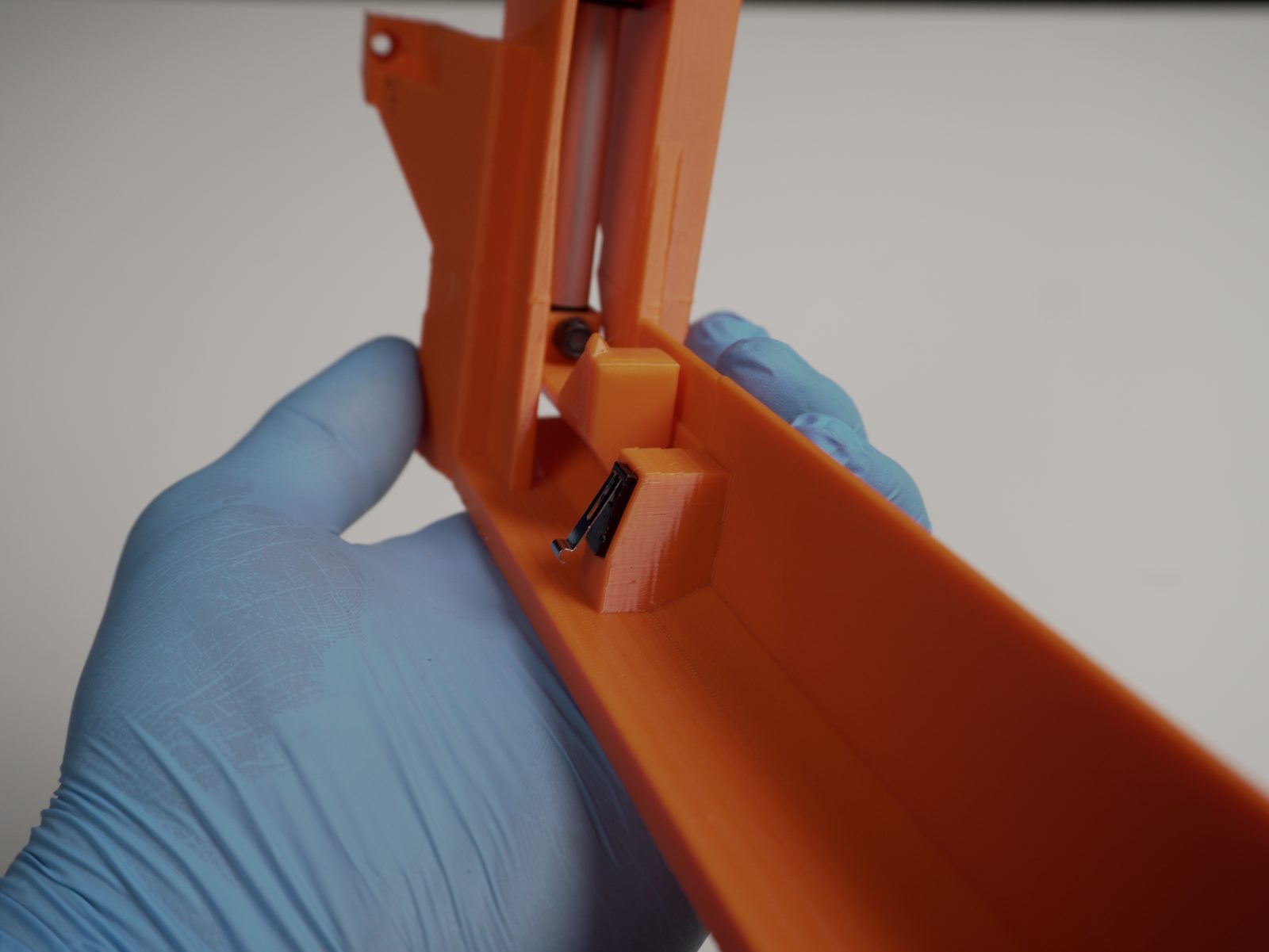 Bender rail with actuator and limit-switch cable fully seated