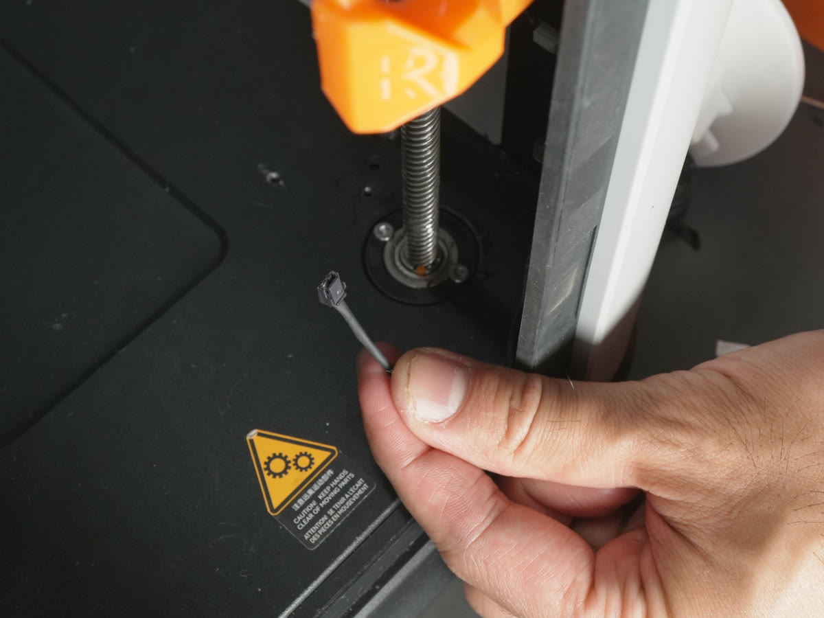Wire harness routed clear of the Z-axis lead screw before securing, H2S