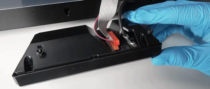 Detaching the touchscreen cable